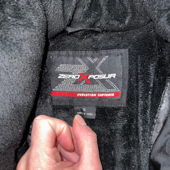 Women’s Winter Coat - Picture 7 of 9